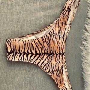Victoria’s Secret itsy bikini bottoms tiger